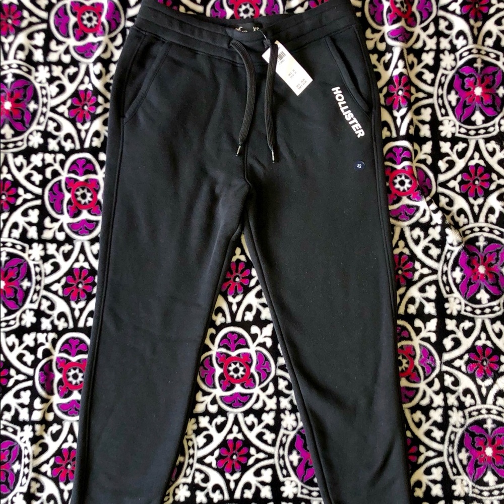 Men’s XS black sweats. (Joggers) New with tags.